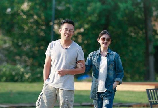 汪小菲微博动态，窥探娱乐圈中的真实一面，汪小菲微博揭示娱乐圈真实面貌