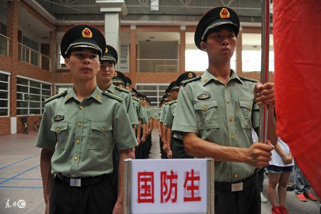 大学生入伍与国防生的区别，一种深度解析，大学生入伍与国防生的差异深度解析