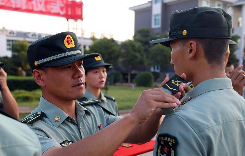 为何士官频繁调动？探究背后的原因与影响，士官频繁调动背后的原因及其影响探究