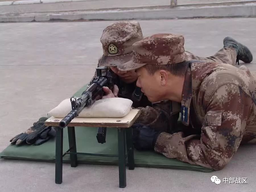 新兵投弹失误会被退伍吗？——军事训练中的责任与成长，新兵投弹失误与军事训练中的责任与成长挑战