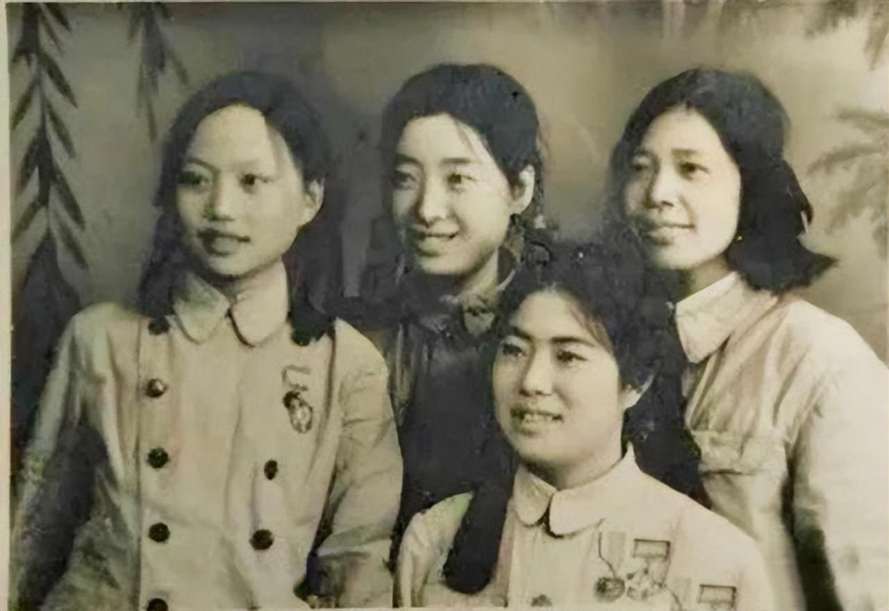 男兵与女兵，共同铸就的军魂力量，男兵与女兵，共同铸就的军魂力量传奇