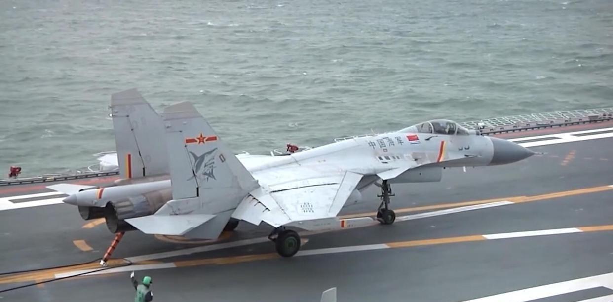 歼-15舰载机事故深度解析,歼-15舰载机事故深度剖析