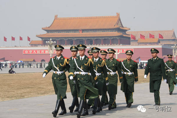 陆军07式军装，时代变革的象征与军人荣誉的彰显，陆军07式军装，时代变革与军人荣誉的彰显