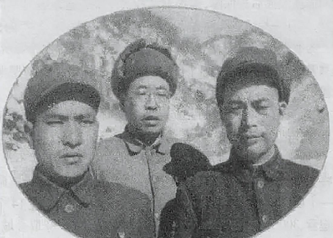 二炮现今领导概览，揭秘领导层的名字与职责，二炮领导层揭秘，名字与职责一览