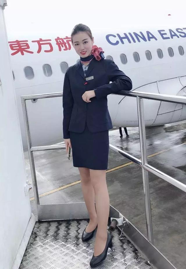 空军飞行员父母待遇详解，空军飞行员父母待遇全面解析