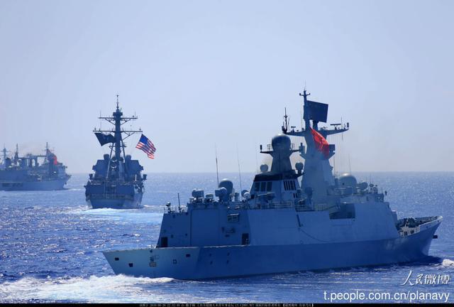 中国海军舰队航行，展示力量，维护和平，中国海军舰队展示力量，维护和平航行