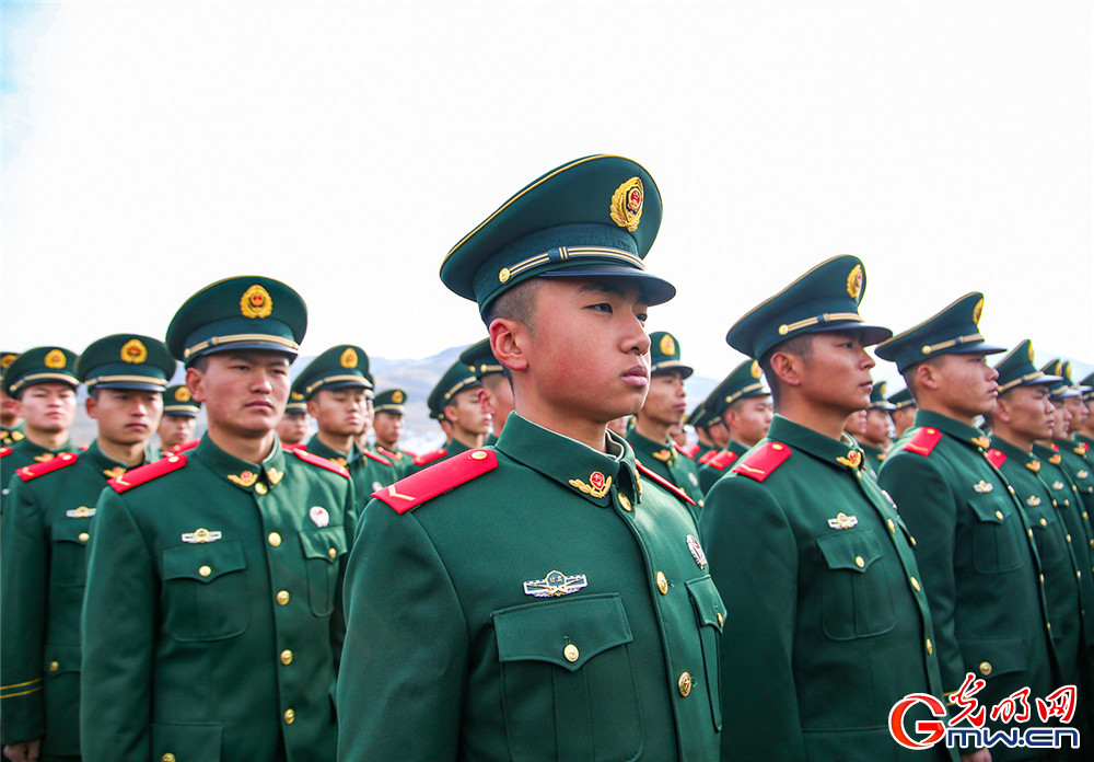 探索2020年武警服装，设计、功能与创新，揭秘2020年武警服装，设计、功能与创新之旅