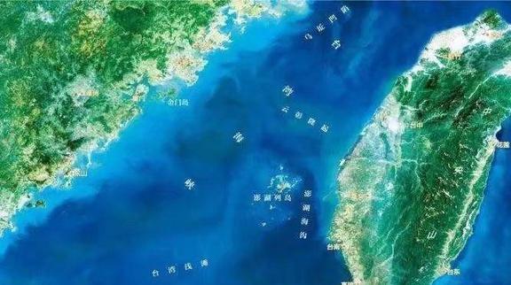 大陆与台湾，隔海相望，心手相连，大陆与台湾，隔海相望，心手相连的情谊
