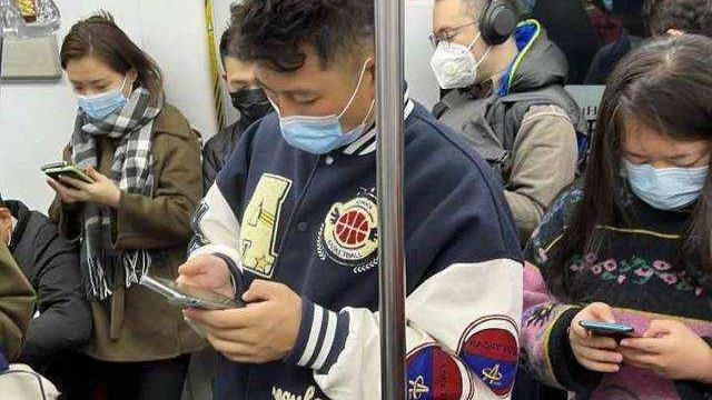 长春地铁之旅，佩戴N95口罩的明智选择，长春地铁之旅，佩戴N95口罩的明智决策