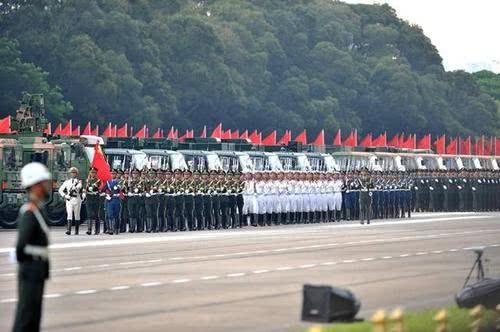 今年香港大阅兵仪式，展现力量与荣耀的时刻，香港大阅兵仪式，力量与荣耀的展现时刻