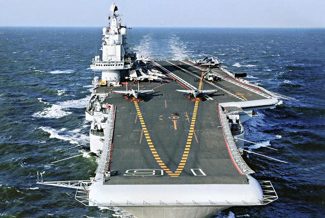 辽宁舰航母编队出海，展示中国海军力量与远洋能力，辽宁舰航母编队出海，彰显中国海军实力与远洋能力展示