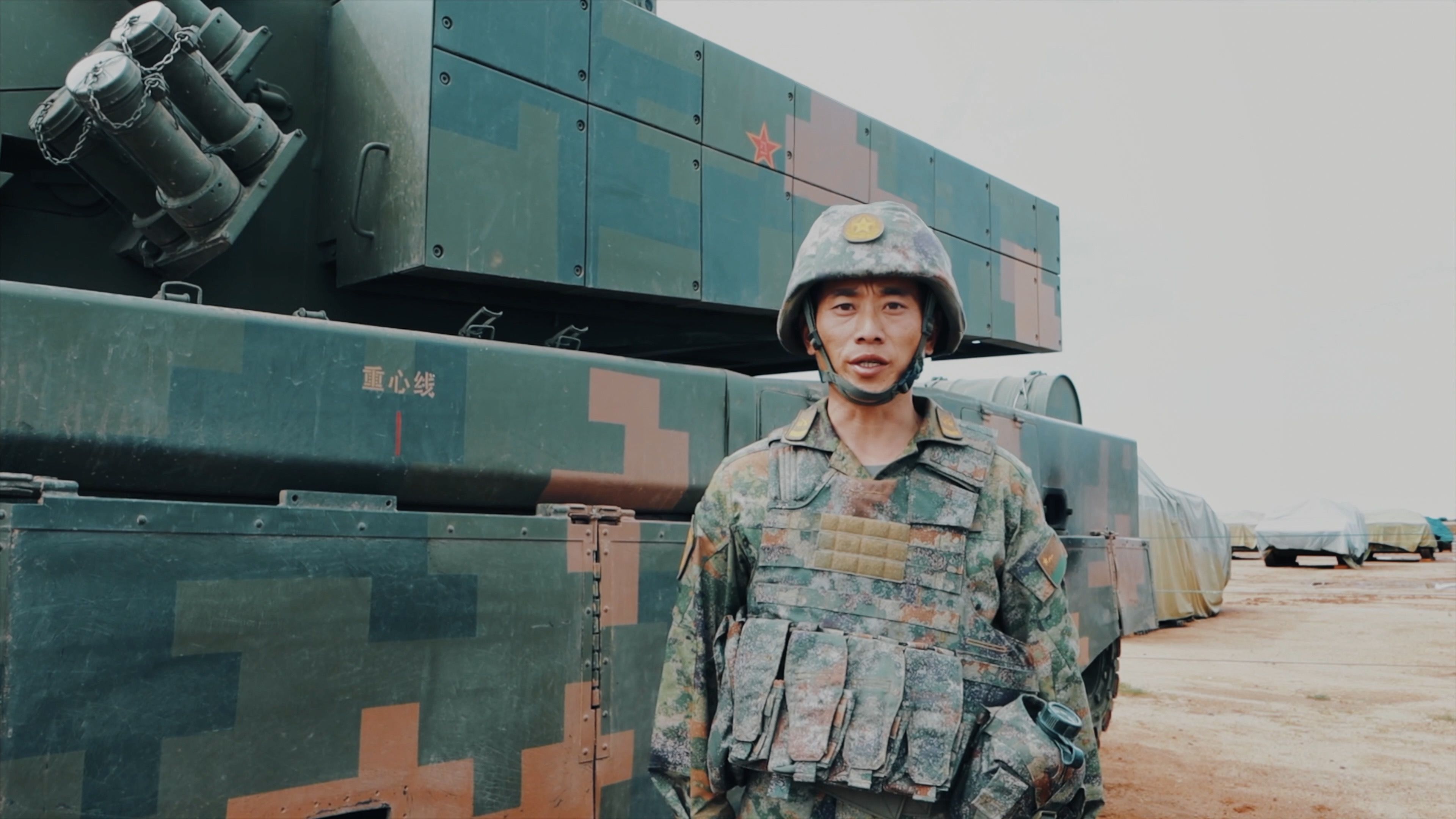 义务兵能否担任装甲兵职务，探讨可能性与条件，义务兵担任装甲兵职务的可能性与条件探讨