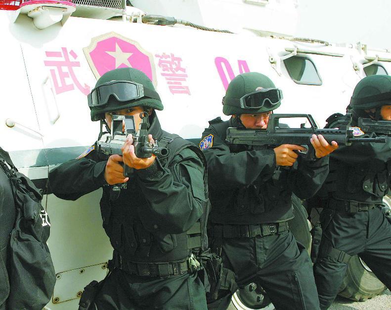 武装警察部队的职能任务，守护国家安全与稳定的坚实力量，武装警察部队，守护国家安全与稳定的钢铁长城