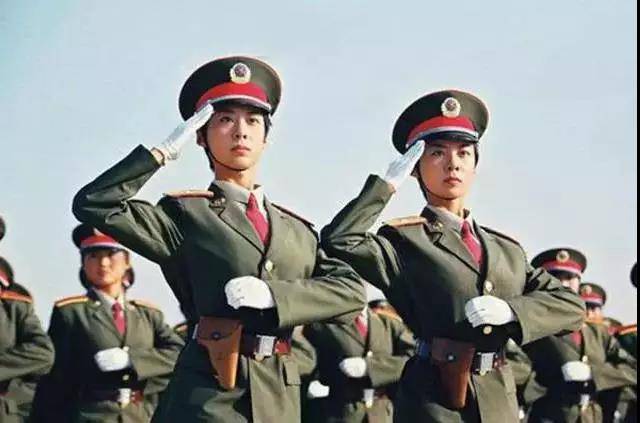 各国阅兵式一览表，全球各国阅兵式精彩瞬间全景展示