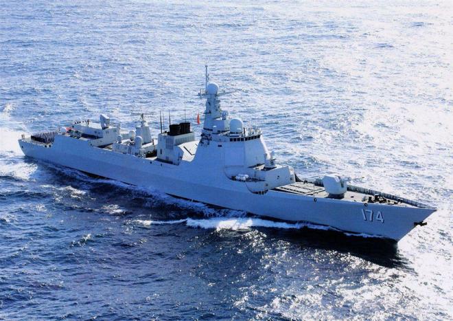 揭秘中国海军新型战舰——052D舰，揭秘中国海军新型战舰，强大的052D舰亮相！