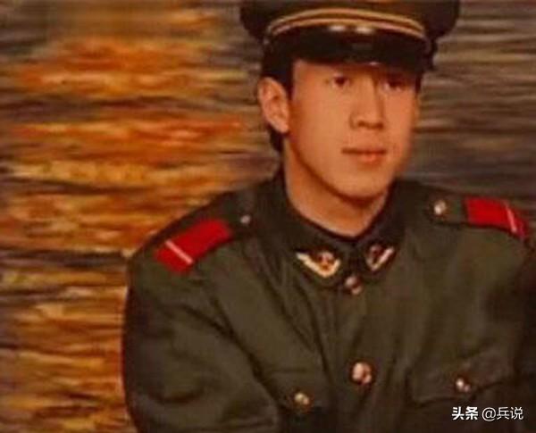 武警新军服，展现新时代风采与力量，武警新军服展现新时代风采与力量形象