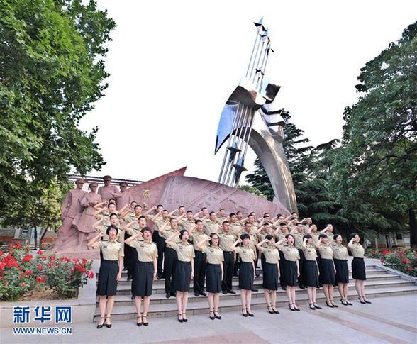 火箭军工程大学军服，荣耀与责任，火箭军工程大学军服，荣耀与责任的象征