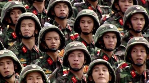 中国女兵在越南战争中的英勇表现,视频记录下的历史时刻,中国女兵在越南战争中的英勇瞬间,视频见证历史时刻