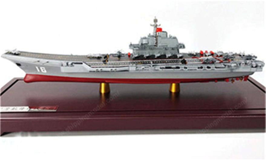 航空母舰模型的作品简介，航空母舰模型简介与赏析