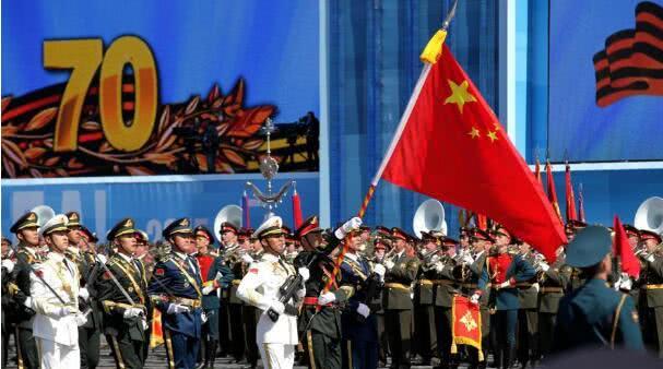 2015年俄罗斯阅兵中文解说，俄罗斯阅兵盛典，中文解说带你领略震撼瞬间