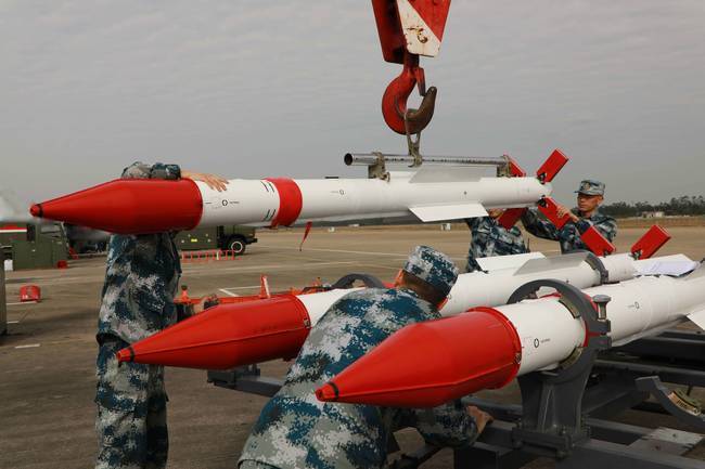 AA-8空空导弹，现代空中战斗的关键武器，AA-8空空导弹，现代空中战斗核心武器