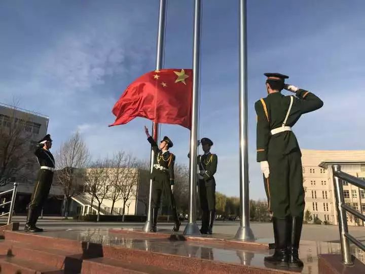 身高1米96能否进入国旗仪仗队，探究身高与选拔标准的关系，身高与国旗仪仗队选拔标准，探究身高1米96能否入选的条件