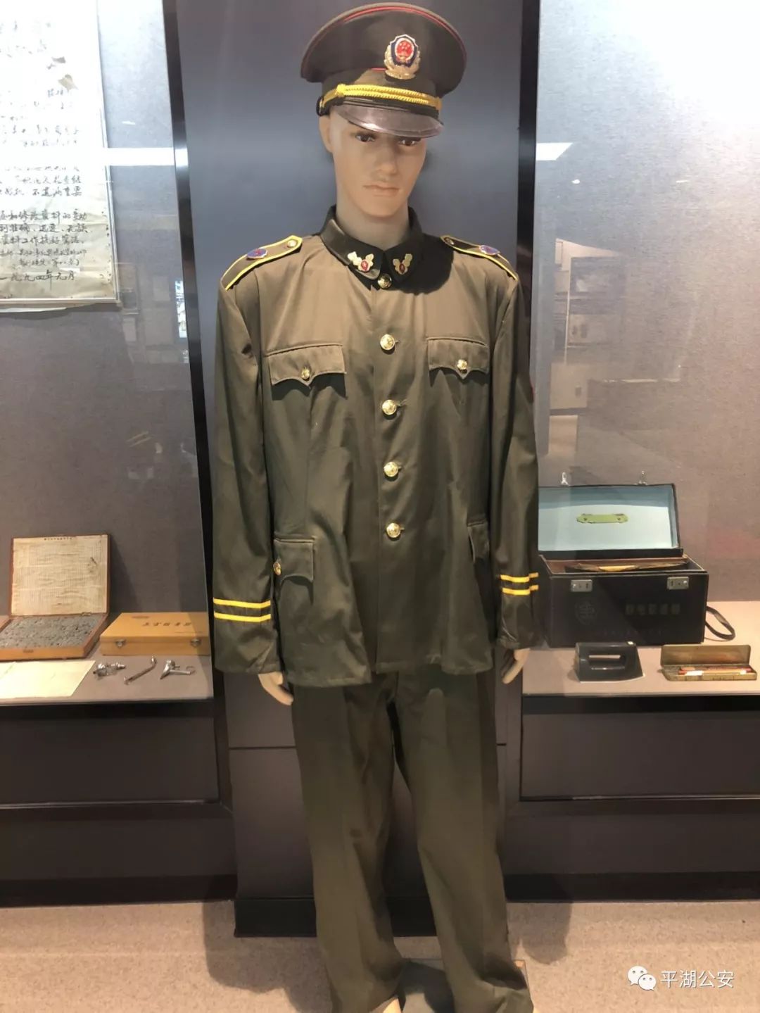中国警服演变历史，时代的印记与文化的传承，中国警服演变历史，时代印记与文化传承的交融之路
