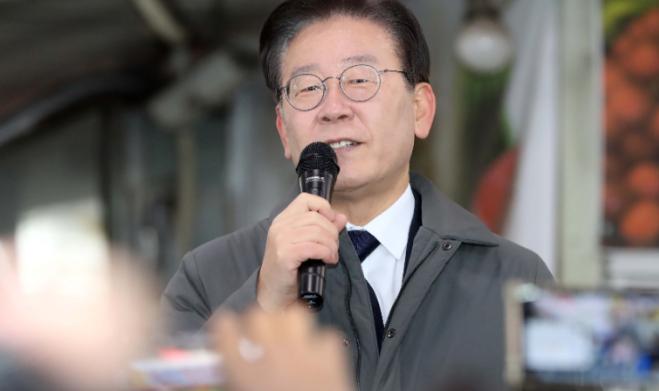 文在寅行华，探寻传统与现代交融之美，文在寅行华，传统与现代交融之美的探寻