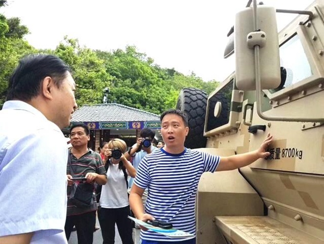 凤凰军事，深度解读军事时事，展现全球军事动态的专业节目，凤凰军事，全球军事动态深度解读与实时播报