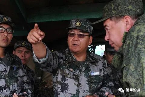 关于中国军队中担任21集团军军长的级别及其职责，中国军队中担任21集团军军长的职责与级别概述