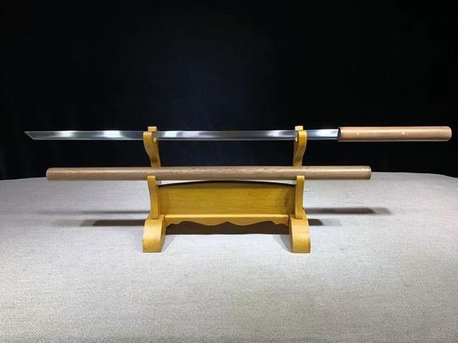 黑科技武器刀，未来战争的崭新篇章，未来战争新篇章，黑科技武器刀揭秘
