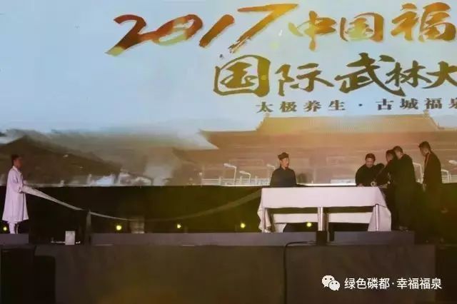 国际观察，百家争鸣的时代，全球视角下的百家争鸣时代观察