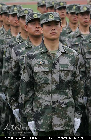 关于07式迷彩的淘汰，一种军事装备的历史变迁与反思，07式迷彩淘汰背后的军事装备历史变迁与反思