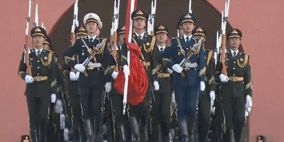 三军仪仗队下岗完整版，荣耀与责任，三军仪仗队下岗，荣耀与责任的传承之旅