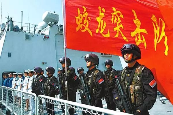 蛟龙突击队，百万雄师的荣耀与担当，蛟龙突击队，百万雄师的荣耀与担当之旅