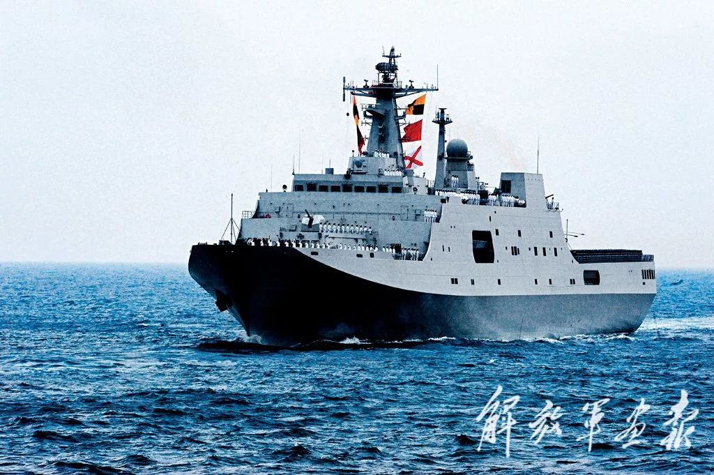 昆仑舰与永暑，中国海军力量的双璧，昆仑舰与永暑，中国海军力量的两大支柱