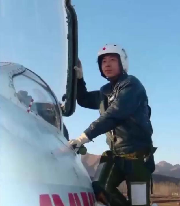 黄伟芬军衔，荣耀与责任的象征，黄伟芬军衔，荣耀与责任的标志