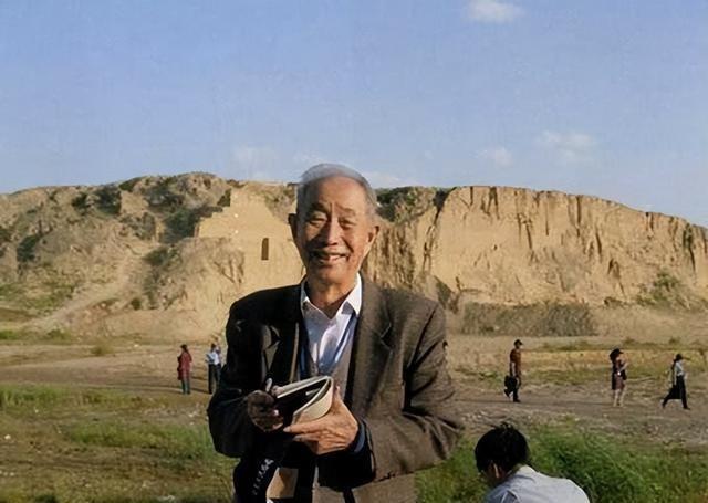 辽宁舰的设计者，揭秘中国海军巨舰背后的设计天才，揭秘中国海军巨舰辽宁舰背后的设计天才，设计者的故事与传奇