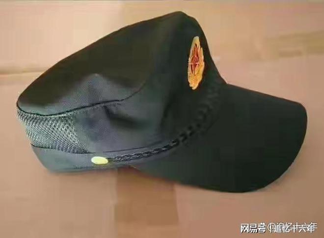 解放军新式军帽，重塑形象，展现新时代风采，解放军新式军帽展现新时代风采与形象重塑