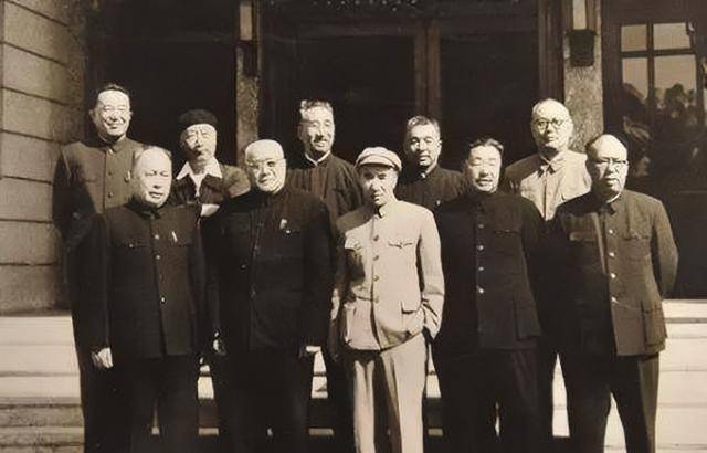 建国历任总后勤部部长，见证中国军队的成长与变革，建国历任总后勤部部长，见证中国军队的成长与蜕变之路