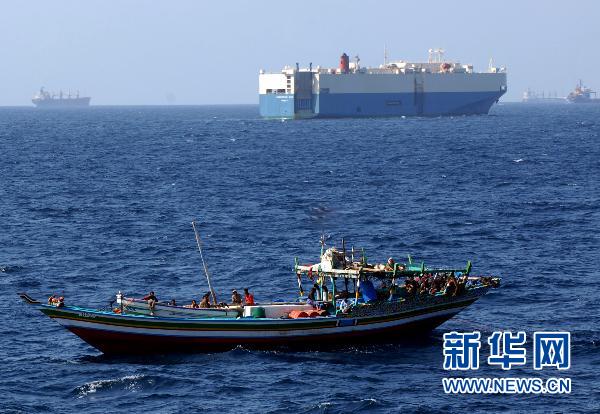 半潜船在几内亚海域的护航之旅，半潜船几内亚海域护航之旅纪实