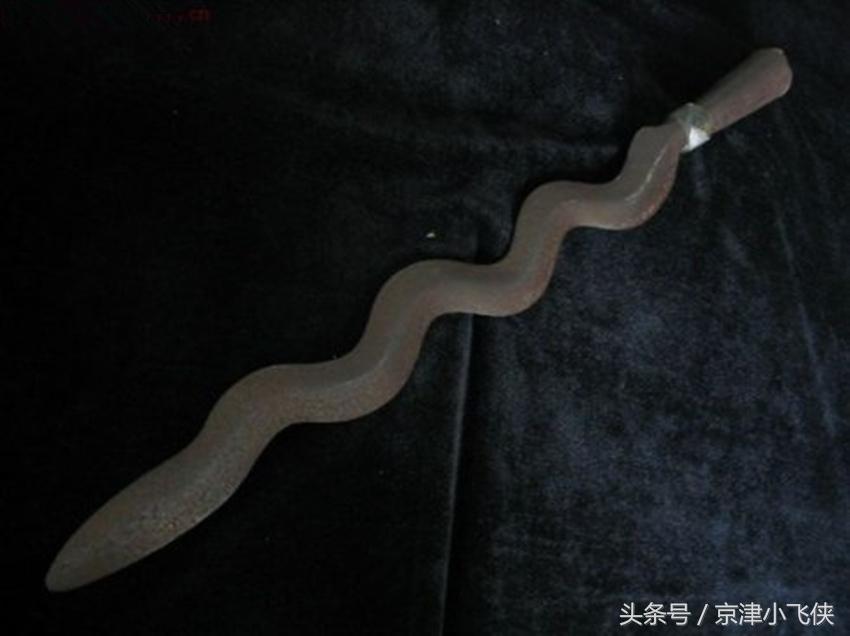 两枪胸口一枪头，一个悲剧故事的启示，两枪胸口一枪头，悲剧故事的深刻启示