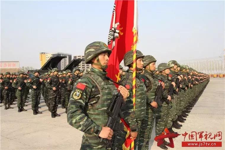 空降兵第15军，荣耀与变迁中的力量象征，空降兵第15军，荣耀与变迁中的力量展现