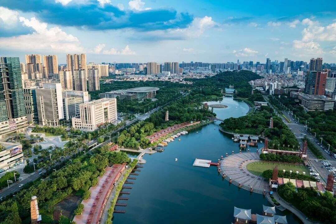 澳门，一个充满活力和魅力的城市，在时间的洗礼下愈发璀璨。随着时代的发展，澳门正迈向崭新的未来，我们共同期待一个更加美好的明天——那就是2025年新澳门天天好。，澳门，璀璨未来展望2025年——活力之都的崭新篇章