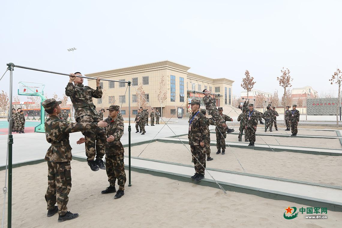 武警部队统一换装，迈向新征程，武警部队统一换装，迈向新征程启航时