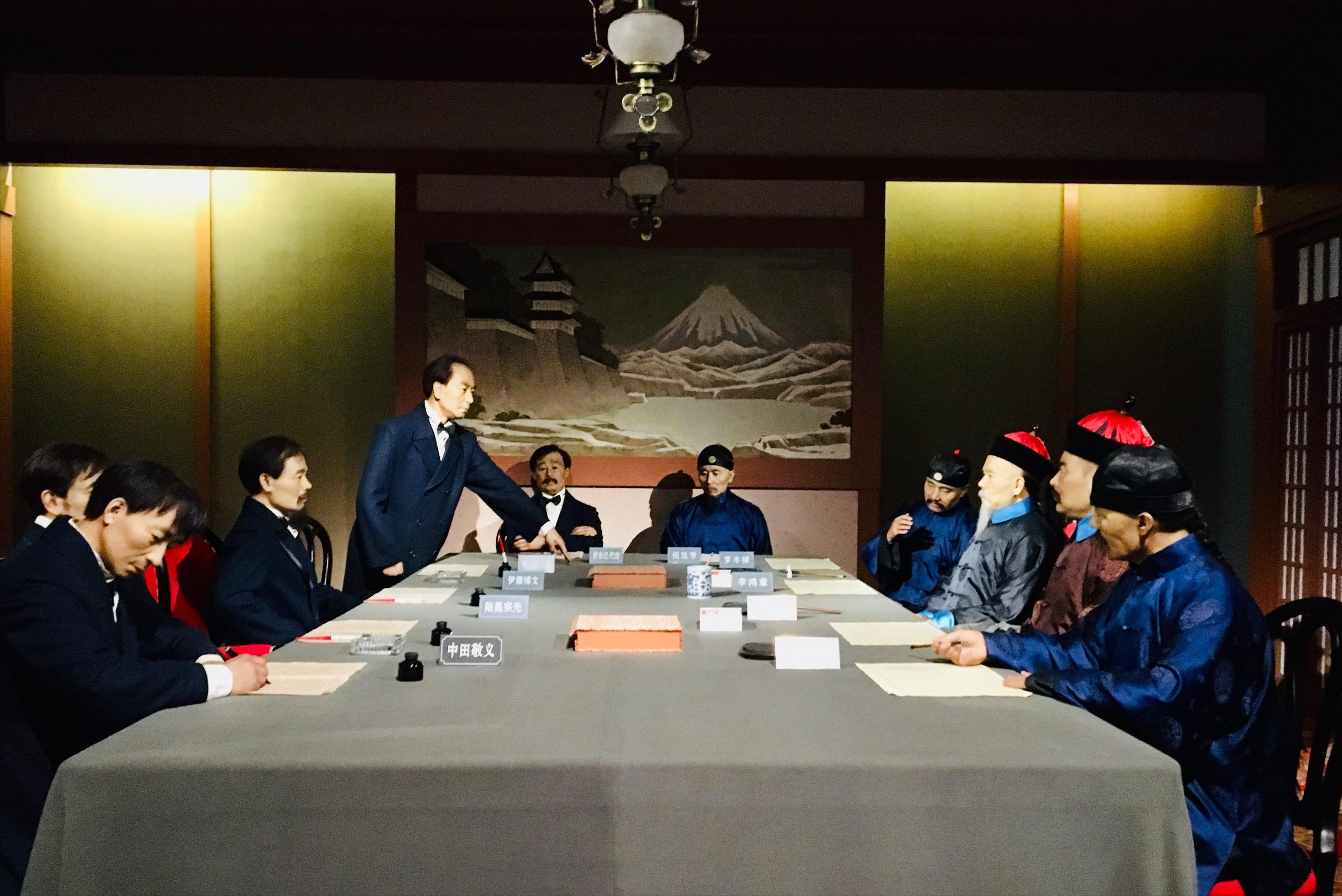 中国海军新舰下水，新时代的海洋强国战略，中国海军新舰下水，新时代海洋强国战略扬帆起航