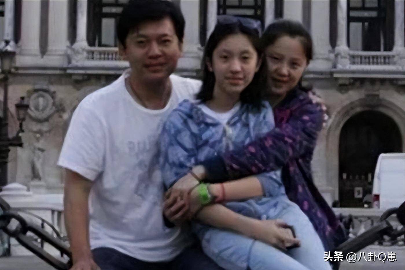 何政军第二任老婆，揭秘背后的故事，何政军第二任妻子的神秘面纱，背后的故事揭秘