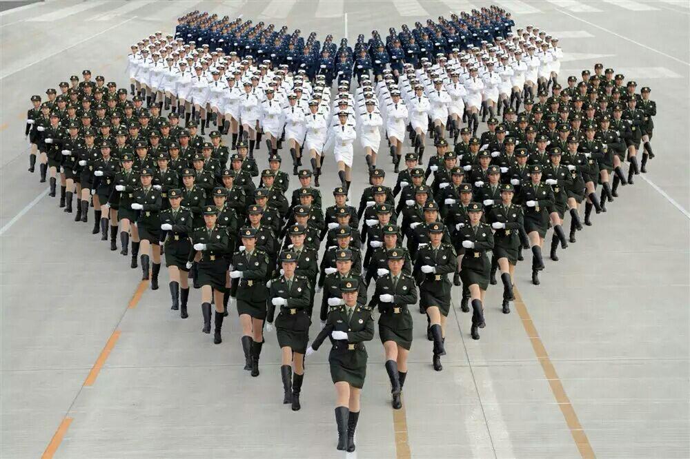 中国阅兵中的方队，壮丽盛大的阅兵仪式，中国阅兵壮丽仪式中的方队风采