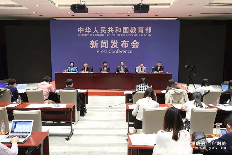 新闻发布会的问题会提前沟通吗？探究其背后的流程与逻辑，新闻发布会问题提前沟通揭秘，流程与逻辑深度探究
