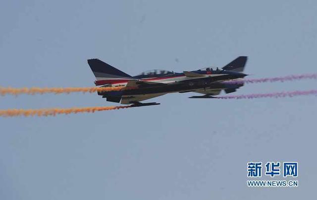 中国空军与电影，特技并非垃圾，而是时代的印记，中国空军与电影，特技——时代的印记
